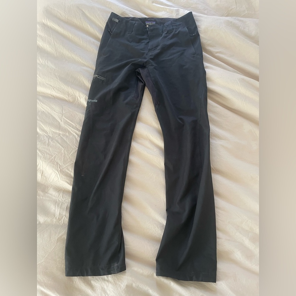 Patagonia Women’s Alpine / Mountaineering / Hiking / Spring Skiing Pants Size 2